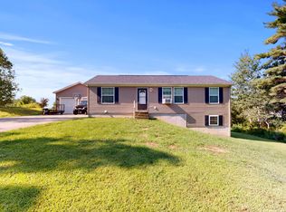 61 Lorelie Dr, Sabattus, ME 04280