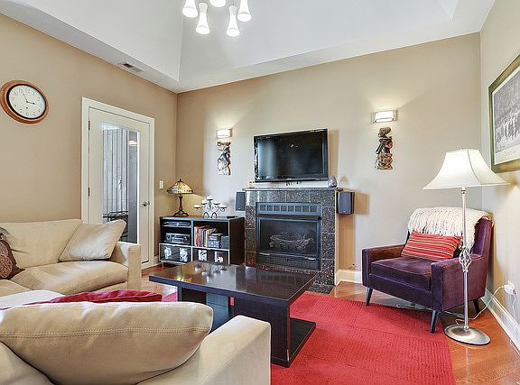 3rd image of 3520 S King Dr APT 3
