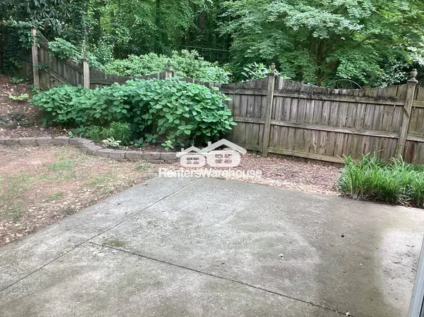 2983 Rosebrook Dr, Decatur, GA 30033