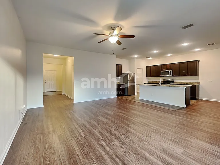 4878 Saint James Ln — Photo 5