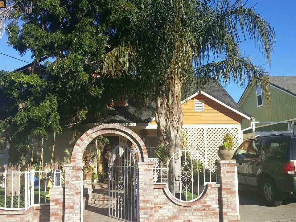 1st image of 425 Sheryl Dr