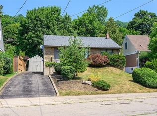 28 Marion Cres, Hamilton, ON L9H1J1