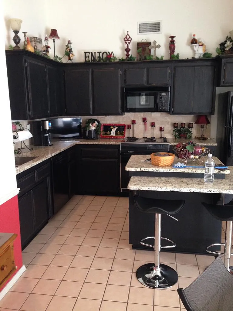 3 bed, 1367 sqft, $2,000 — Photo 3