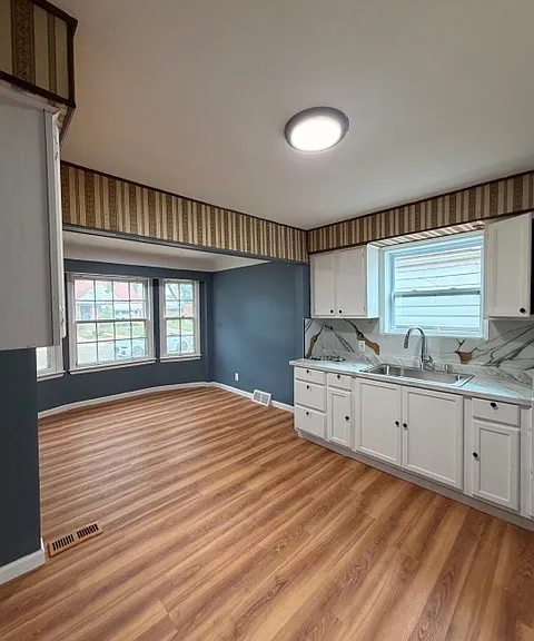 18643 Eureka St — Photo 5