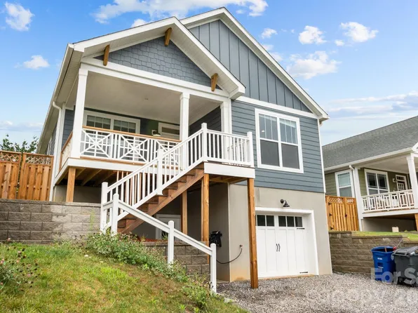 1112 Blueview Dr, Black Mountain, NC 28711
