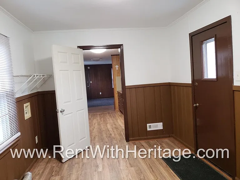 11931 Veterans Memorial Hwy — Photo 8