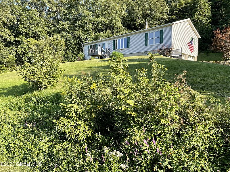 2nd image of 1179 River Road