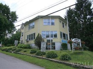 7 Hill St, Bedford Hills, NY 10507