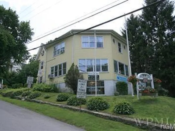 7 Hill St, Bedford Hills, NY 10507