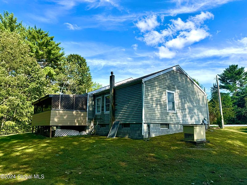 2nd image of 46 Hudson Court