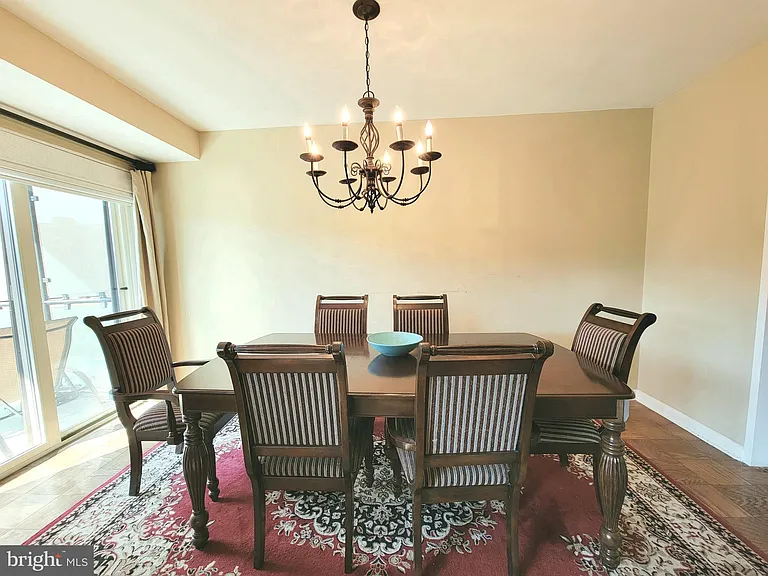 4201 Cathedral Ave NW #820E — Photo 7