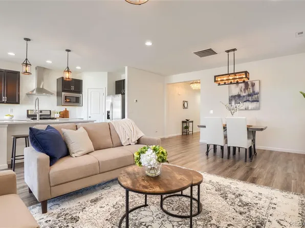 26717 E Maple Avenue, Aurora, CO 80018
