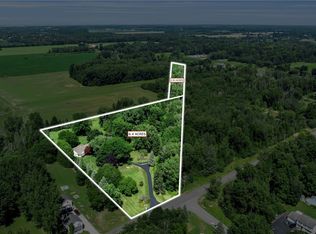 2717 New Rd, Wilson, NY 14131