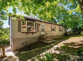 330 Maple Rd, West Milford, NJ 07480