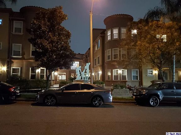 5th image of 414 E Valencia Ave Unit 109