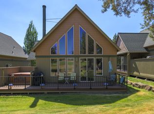 1753 Prairie Falcon Dr, Redmond, OR 97756