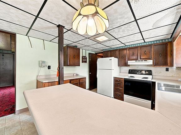 5th image of 8491 Liberty Ave