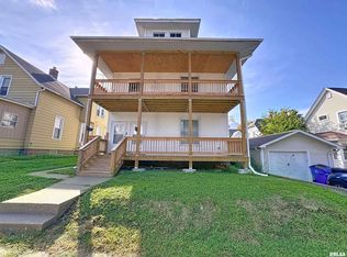 1711 17th St, Moline, IL 61265