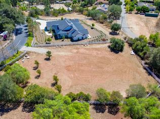 6100 Twin Country Ln #1, Fallbrook, CA 92028