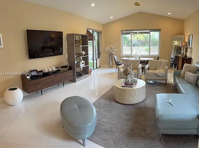 Heron Bay Four 160-1 B — Photo 2