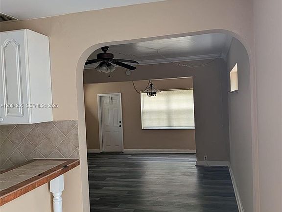 4th image of 2455 Fillmore St Unit 1