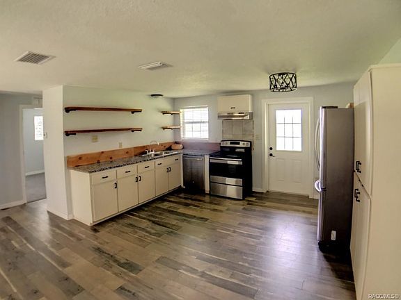3rd image of 10095 W Riverwood Dr