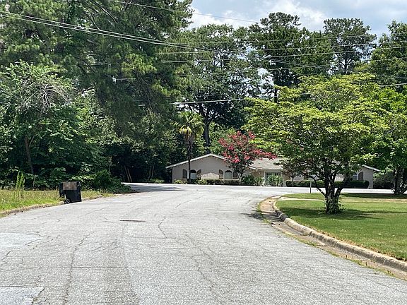 4th image of 2928 Erna Dr