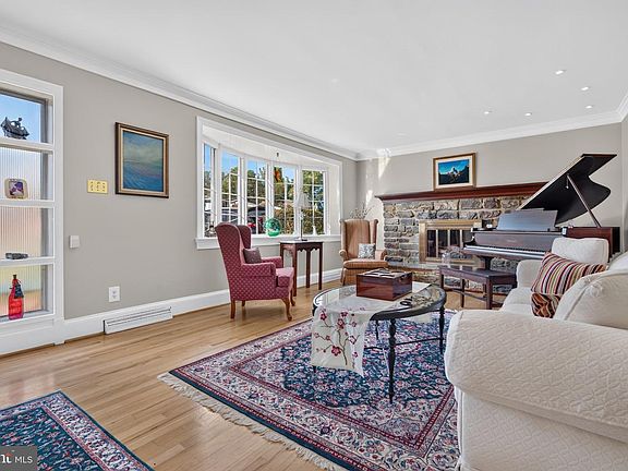 4th image of 409 Neepier Rd