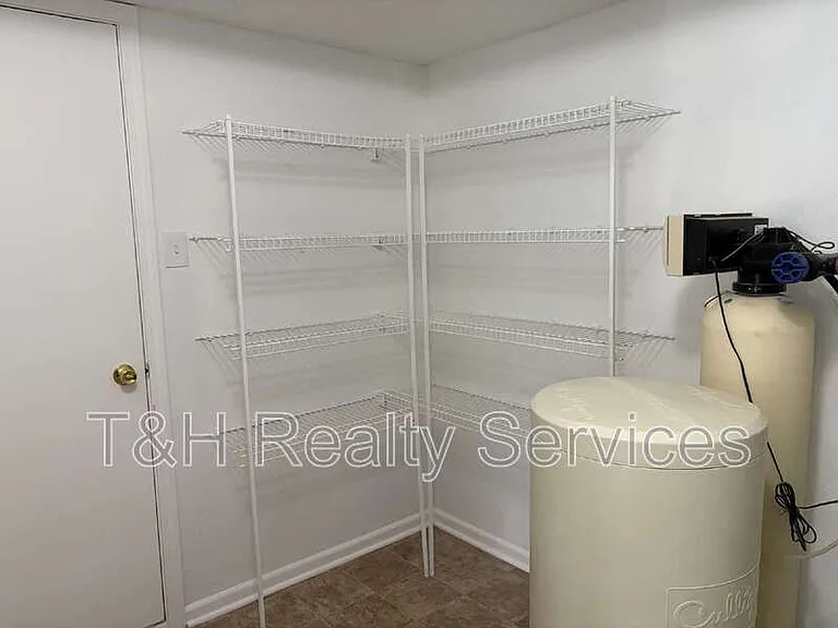 14928 Drayton Dr — Photo 30