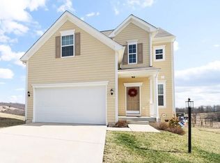 228 Meadow Ponds Ln, Maidsville, WV 26541