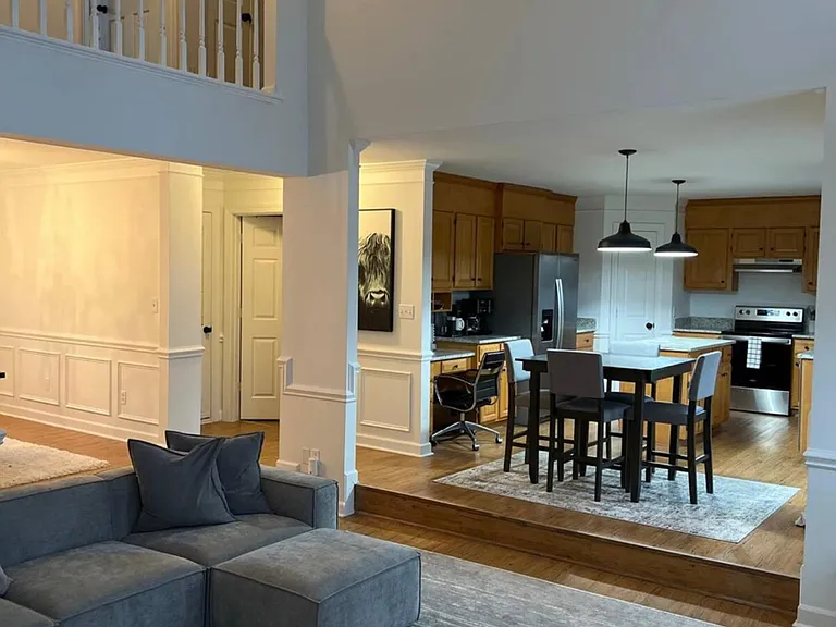 Willowbrook Dr — Photo 3