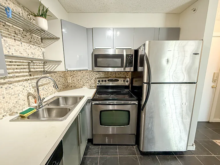 4000 Somervale Ct SW — Photo 3