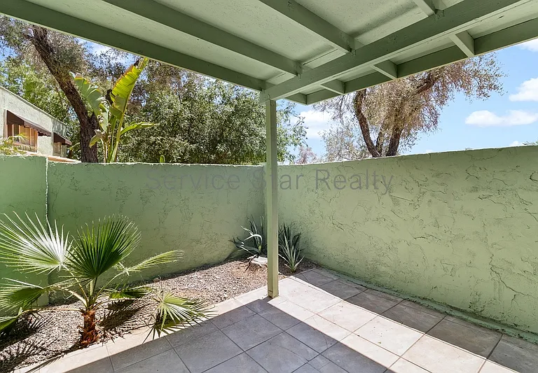10215 N 8th Pl — Photo 16