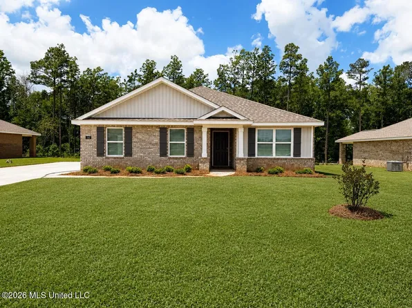 142 Kings Crossing Dr, Lucedale, MS 39452