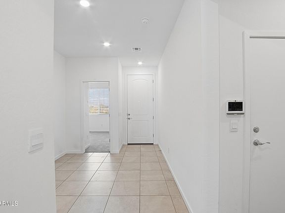 4th image of 25293 W Wayland Dr