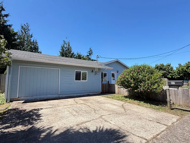 602 Ash Ave — Photo 6