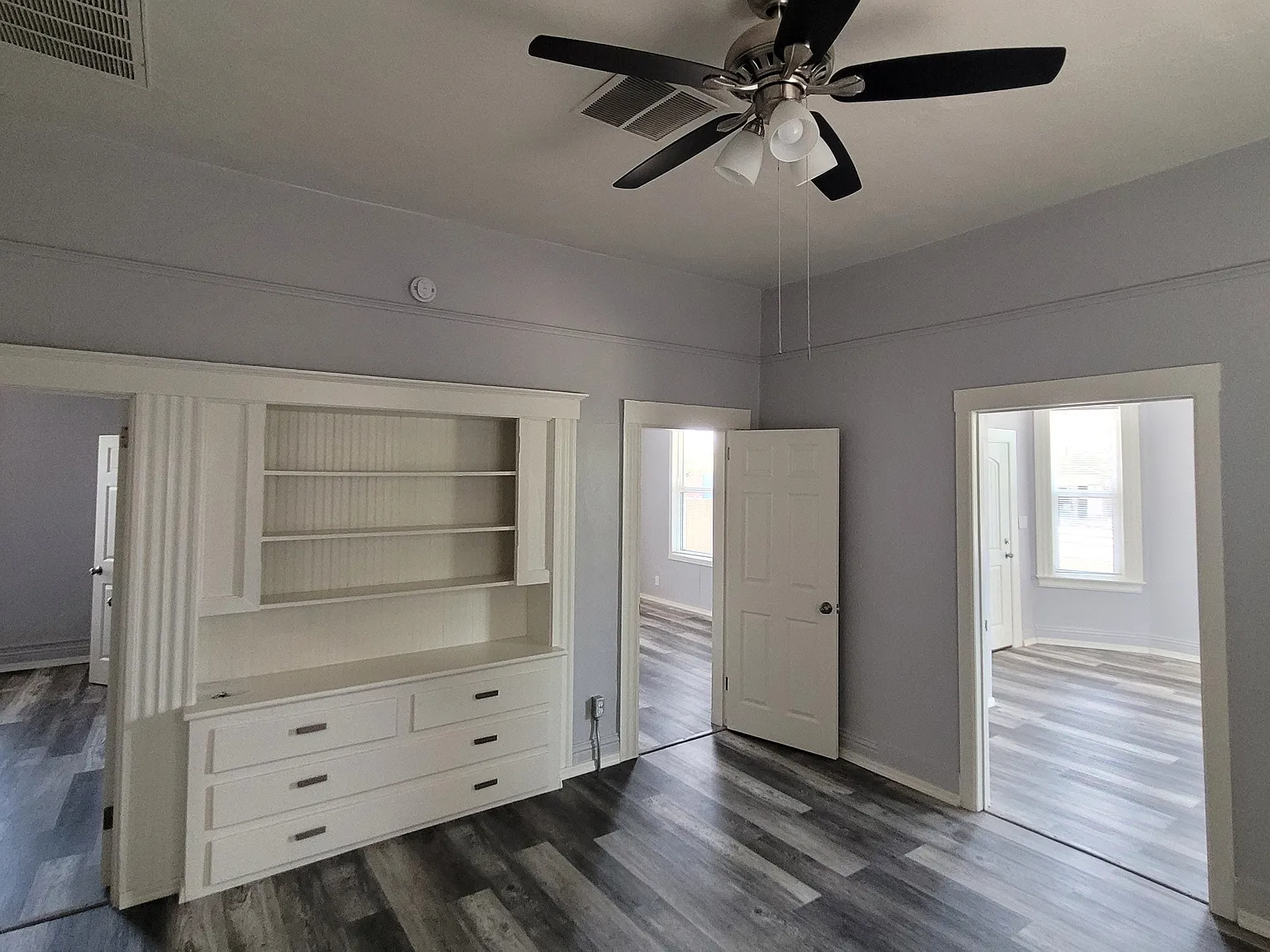 4 bed, 1800 sqft, $1,995 — Photo 4