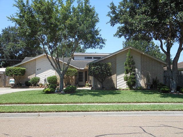 1st image of 411 Alamogordo Dr