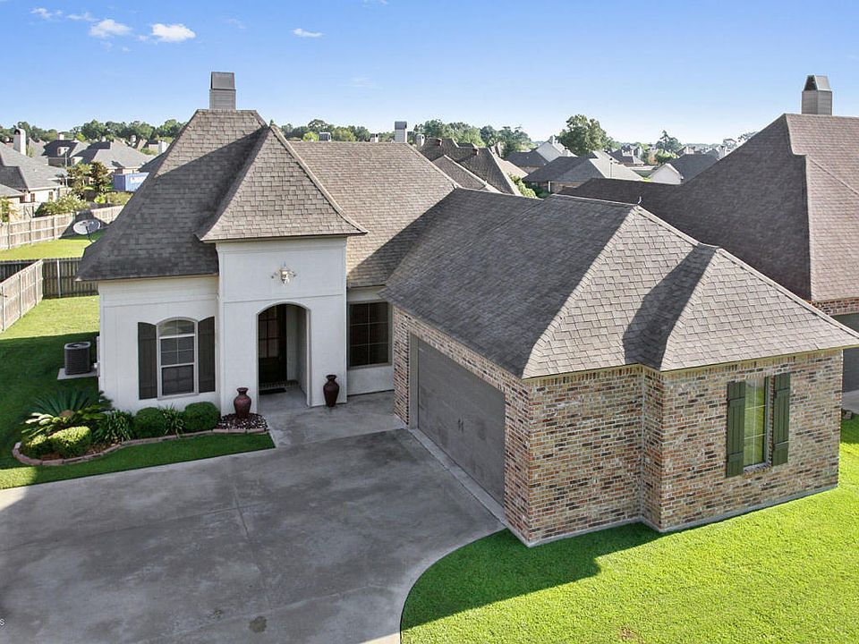 1st image of 105 Sandhill Crane Dr