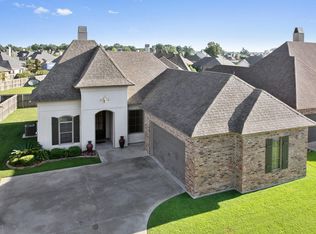 105 Sandhill Crane Dr, Lafayette, LA 70508