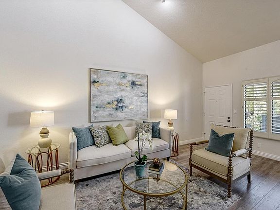 5th image of 4876 Pine Forest Pl