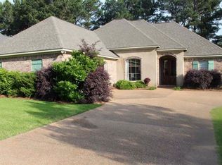 106 Herndon Pl, Madison, MS 39110