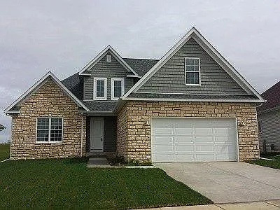 76 Cobblestone Ln