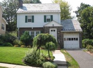 318 Frances St, Teaneck, NJ 07666
