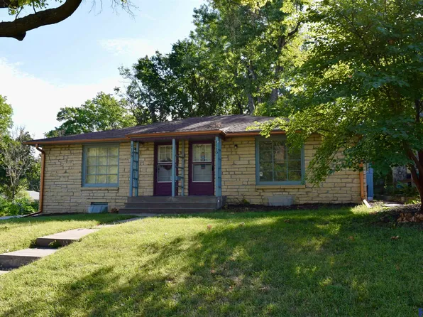 1108 S 40th St, Lincoln, NE 68510