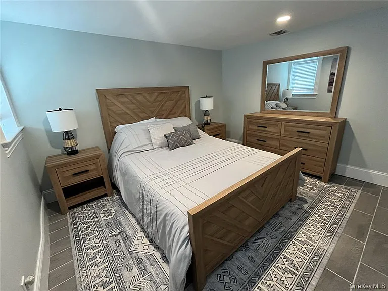 120 Mitchell Ave #MAIN FLOOR — Photo 11