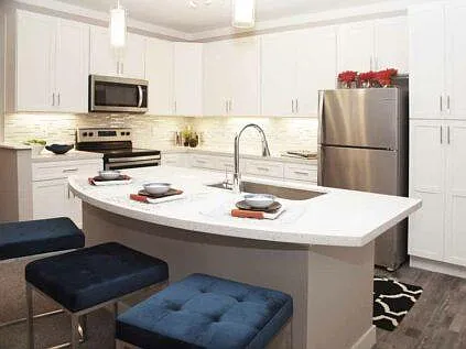 Allure Apartments — Photo 15