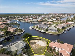 2454 Saint Davids Island Ct, Punta Gorda, FL 33950