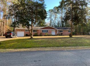 114 Dover Rd, Williamsburg, VA 23185