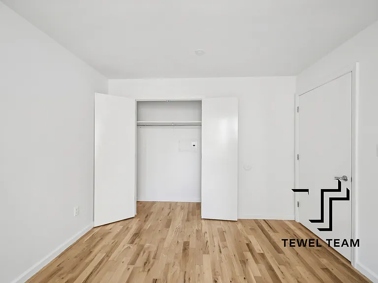 414 E 120th St #2R — Photo 2